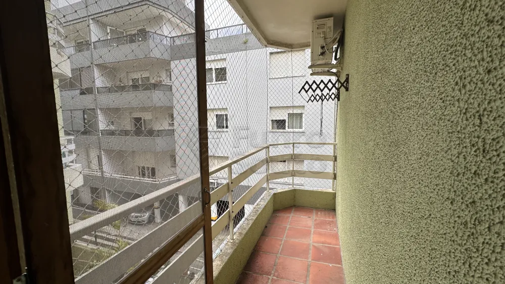 Alugar Apartamento / Padr&atilde;o em Pelotas R$ 1.200,00 - Foto 9