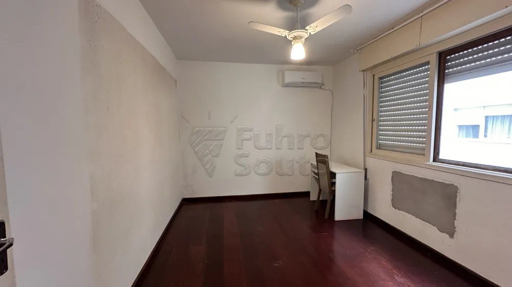 Alugar Apartamento / Padr&atilde;o em Pelotas R$ 1.200,00 - Foto 6