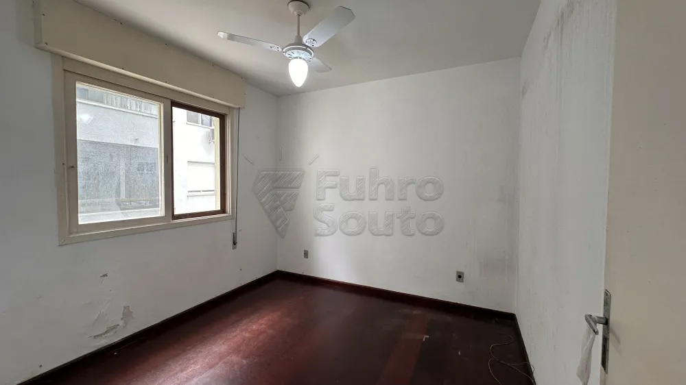 Alugar Apartamento / Padr&atilde;o em Pelotas R$ 1.200,00 - Foto 7