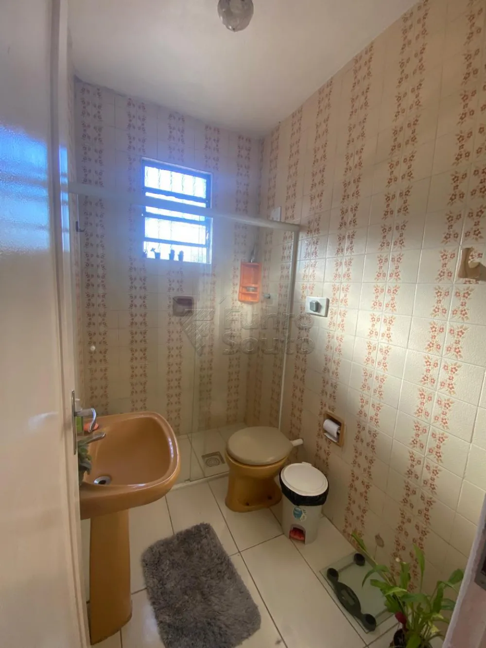 Comprar Casa / Padr&atilde;o em Pelotas R$ 490.000,00 - Foto 12