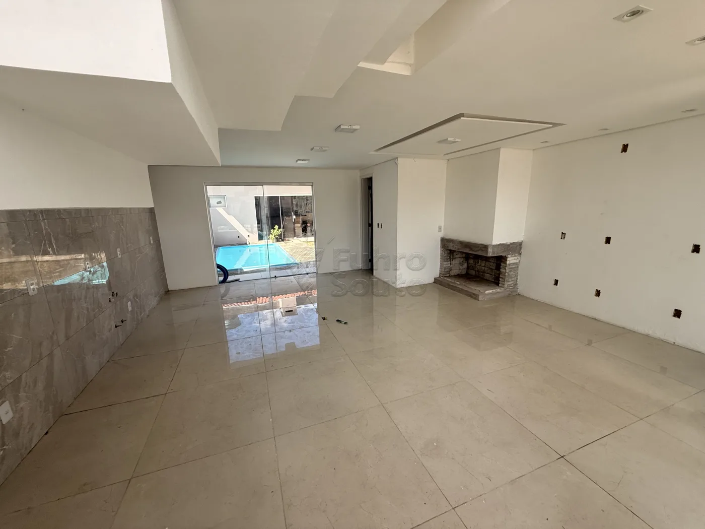 Alugar Casa / Padr&atilde;o em Pelotas R$ 99.999,00 - Foto 3