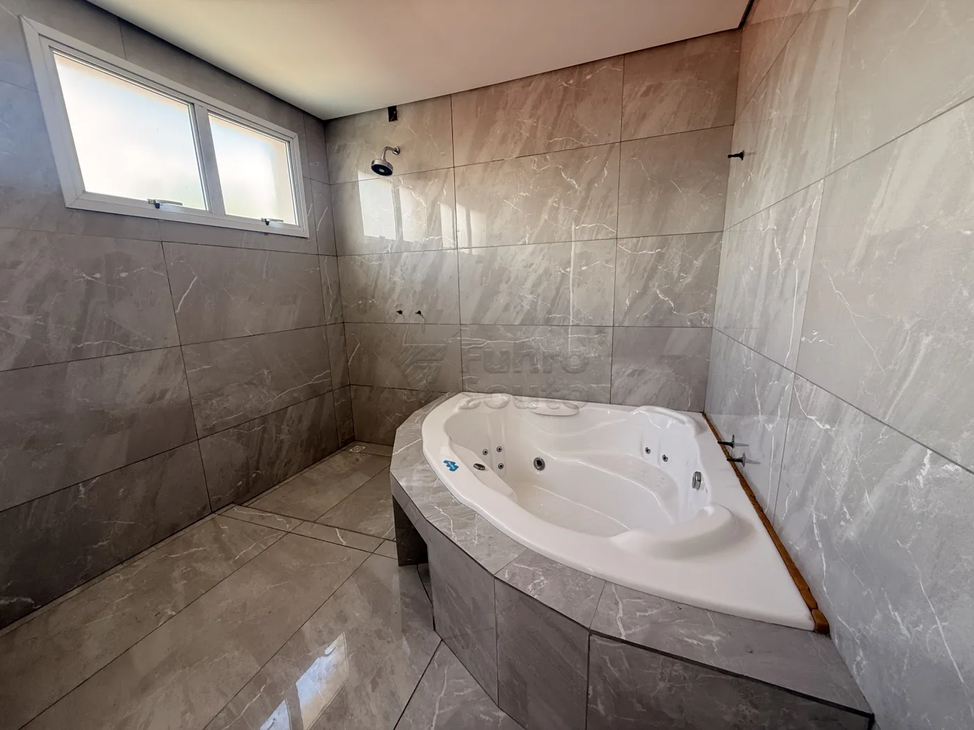 Alugar Casa / Padr&atilde;o em Pelotas R$ 99.999,00 - Foto 9