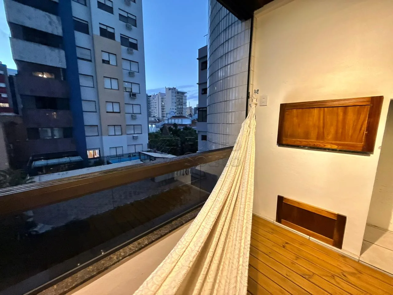 Alugar Apartamento / Padr&atilde;o em Pelotas R$ 1.750,00 - Foto 11