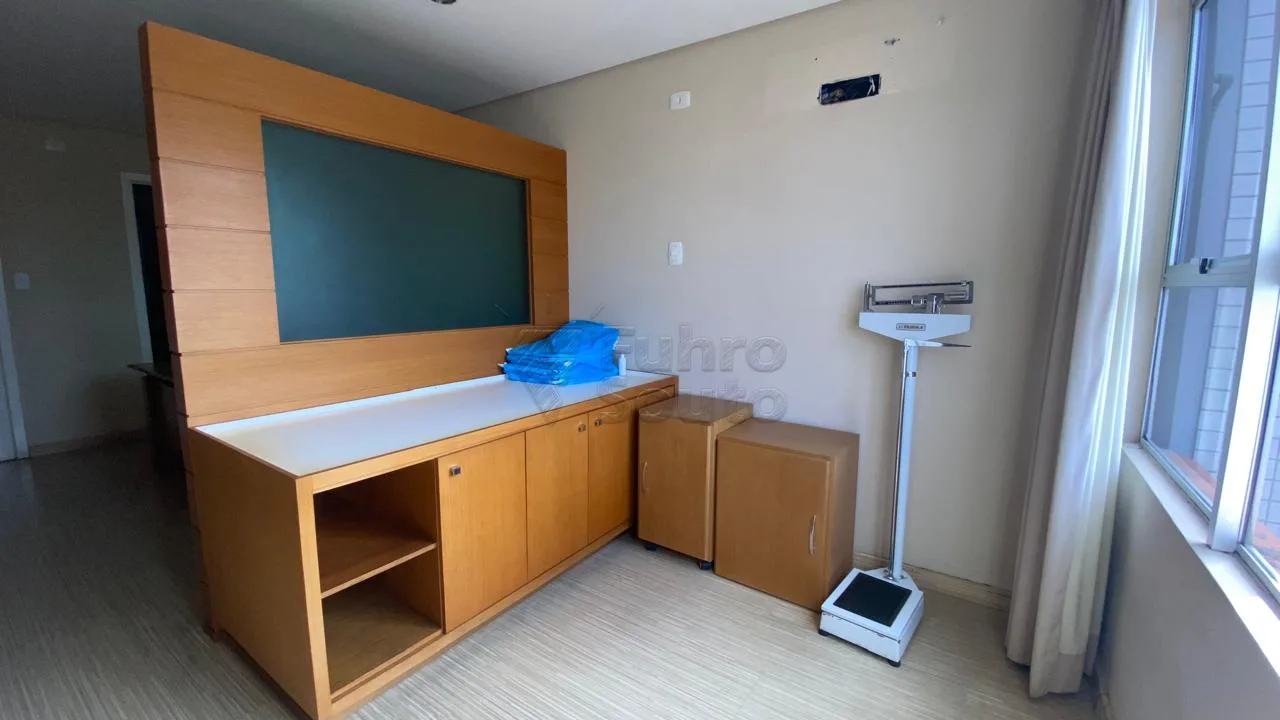 Alugar Comercial / Sala em Condom&iacute;nio em Pelotas R$ 99.999,00 - Foto 3