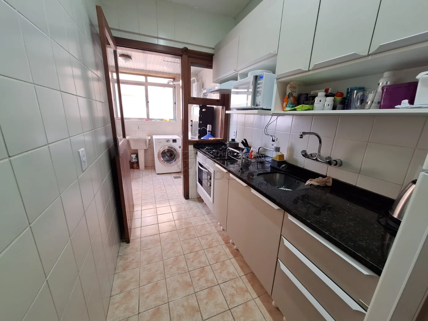 Alugar Apartamento / Padr&atilde;o em Pelotas R$ 1.800,00 - Foto 4