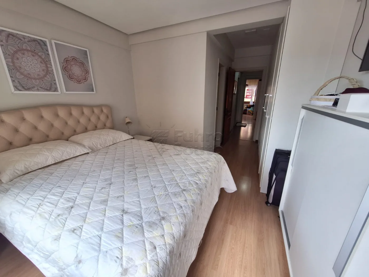 Alugar Apartamento / Padr&atilde;o em Pelotas R$ 1.800,00 - Foto 7