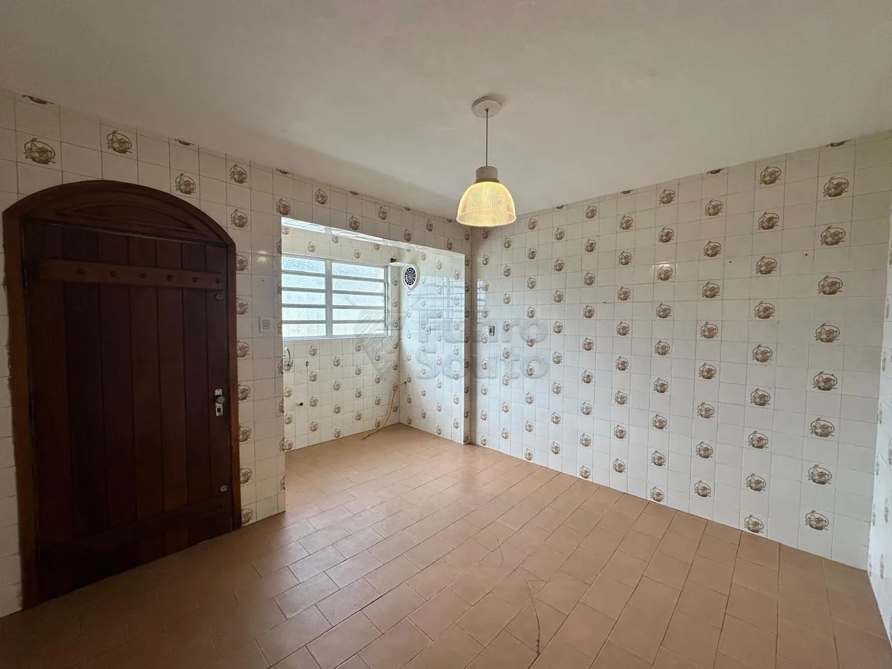 Alugar Casa / Padr&atilde;o em Pelotas R$ 99.999,00 - Foto 5