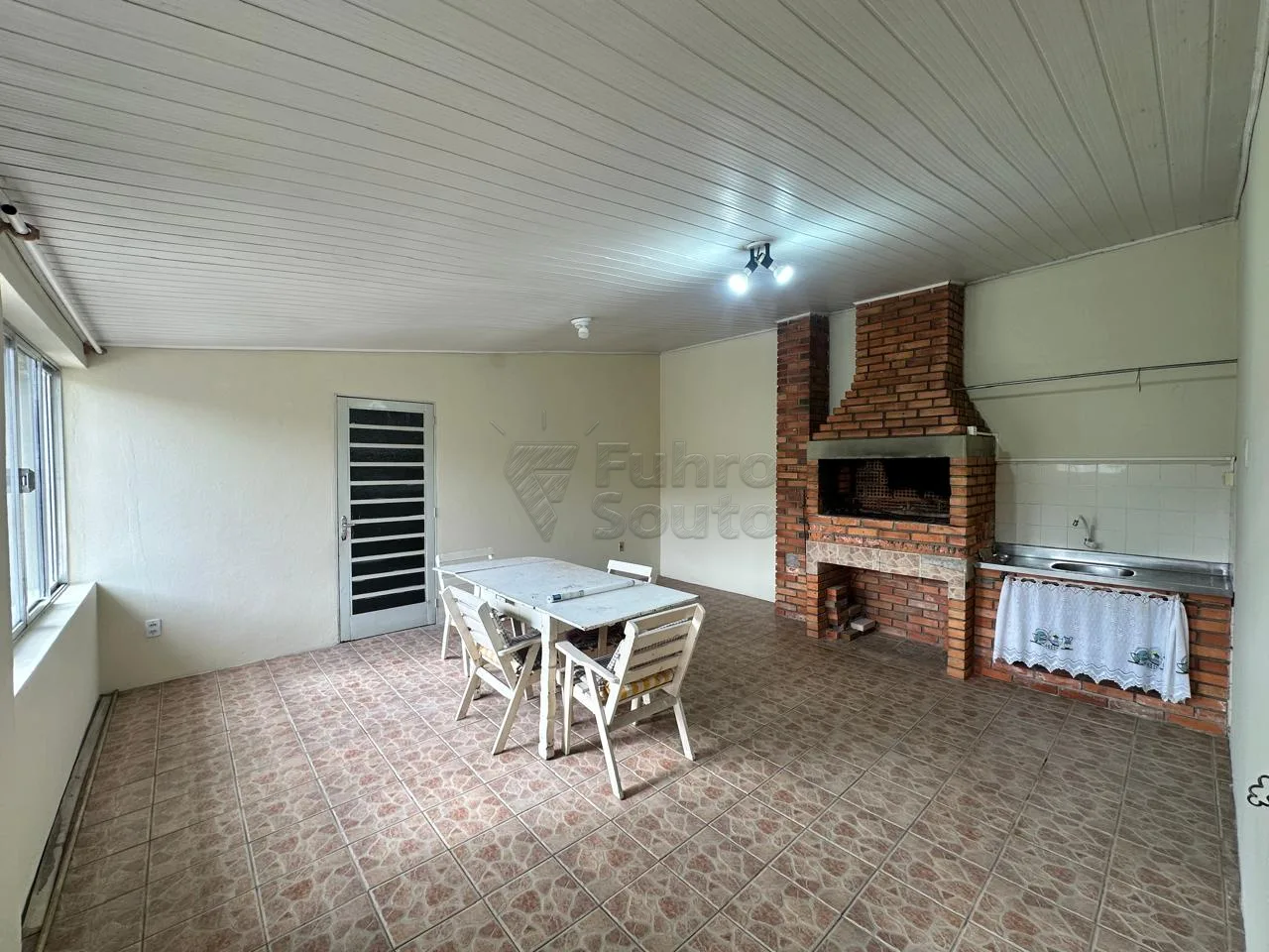 Alugar Casa / Padr&atilde;o em Pelotas R$ 99.999,00 - Foto 11