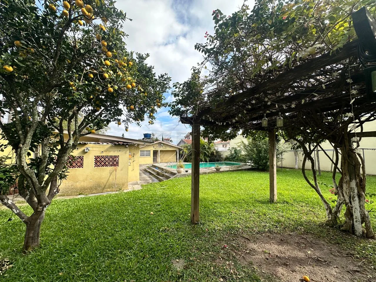 Alugar Casa / Padr&atilde;o em Pelotas R$ 99.999,00 - Foto 18