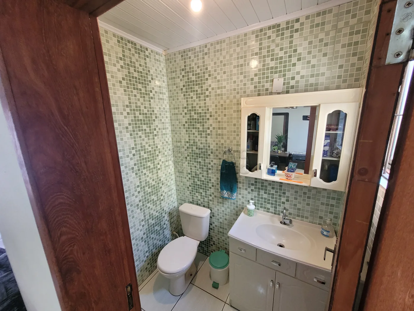 Alugar Casa / Padr&atilde;o em Pelotas R$ 1.100,00 - Foto 11