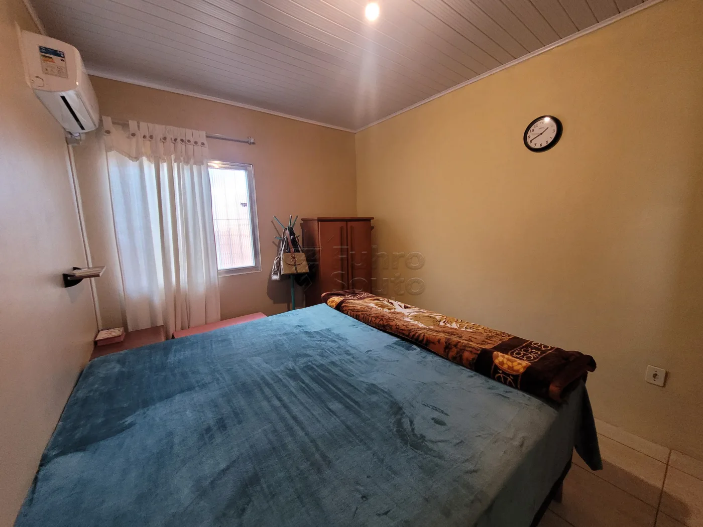 Alugar Casa / Padr&atilde;o em Pelotas R$ 1.100,00 - Foto 6