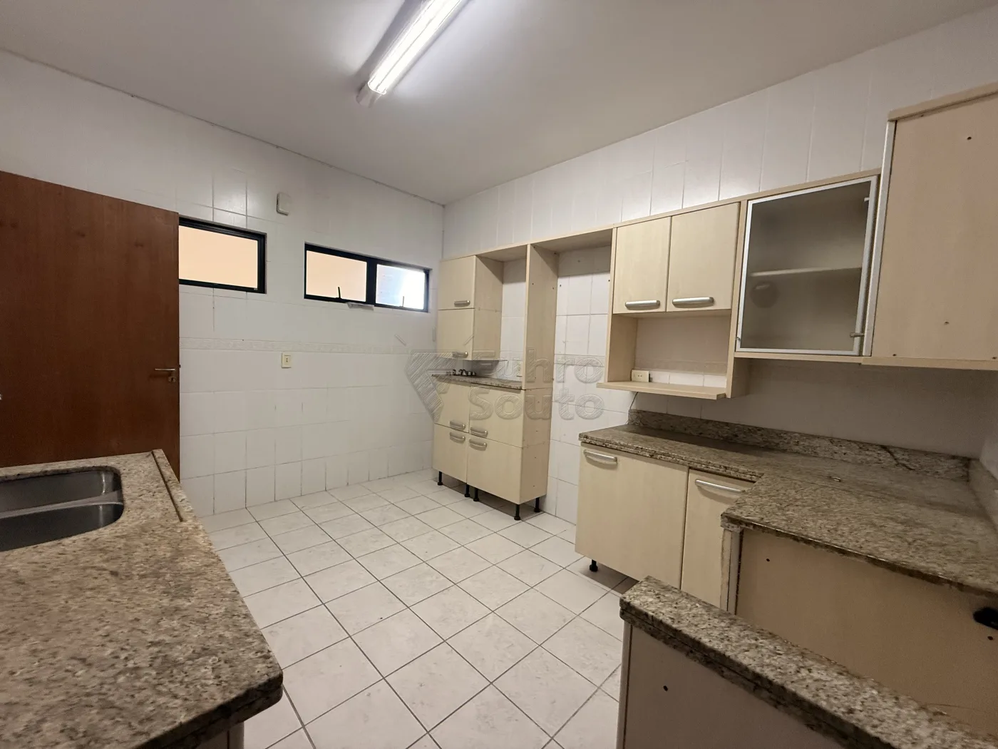 Alugar Apartamento / Cobertura em Pelotas R$ 2.000,00 - Foto 5