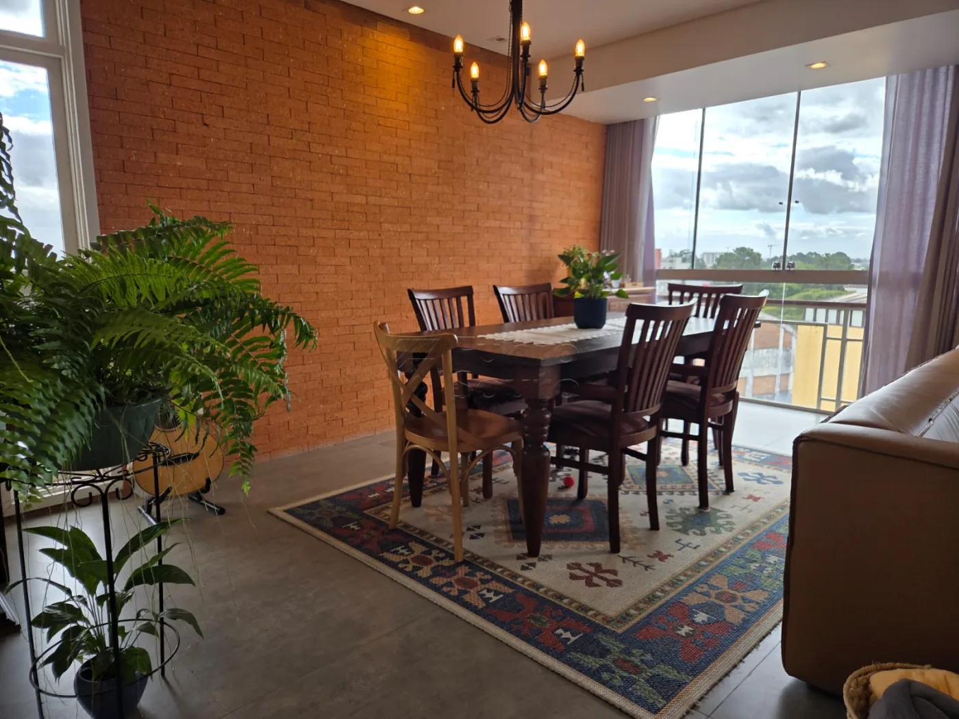 Alugar Apartamento / Padr&atilde;o em Pelotas R$ 1.800,00 - Foto 4