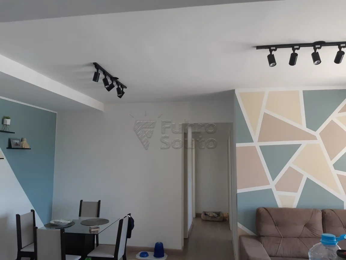Alugar Apartamento / Padr&atilde;o em Pelotas R$ 1.700,00 - Foto 1