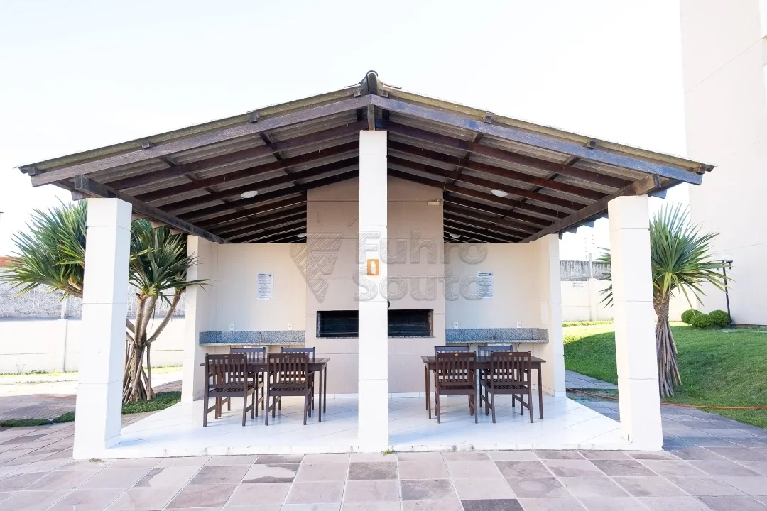 Alugar Apartamento / Padr&atilde;o em Pelotas R$ 1.700,00 - Foto 10