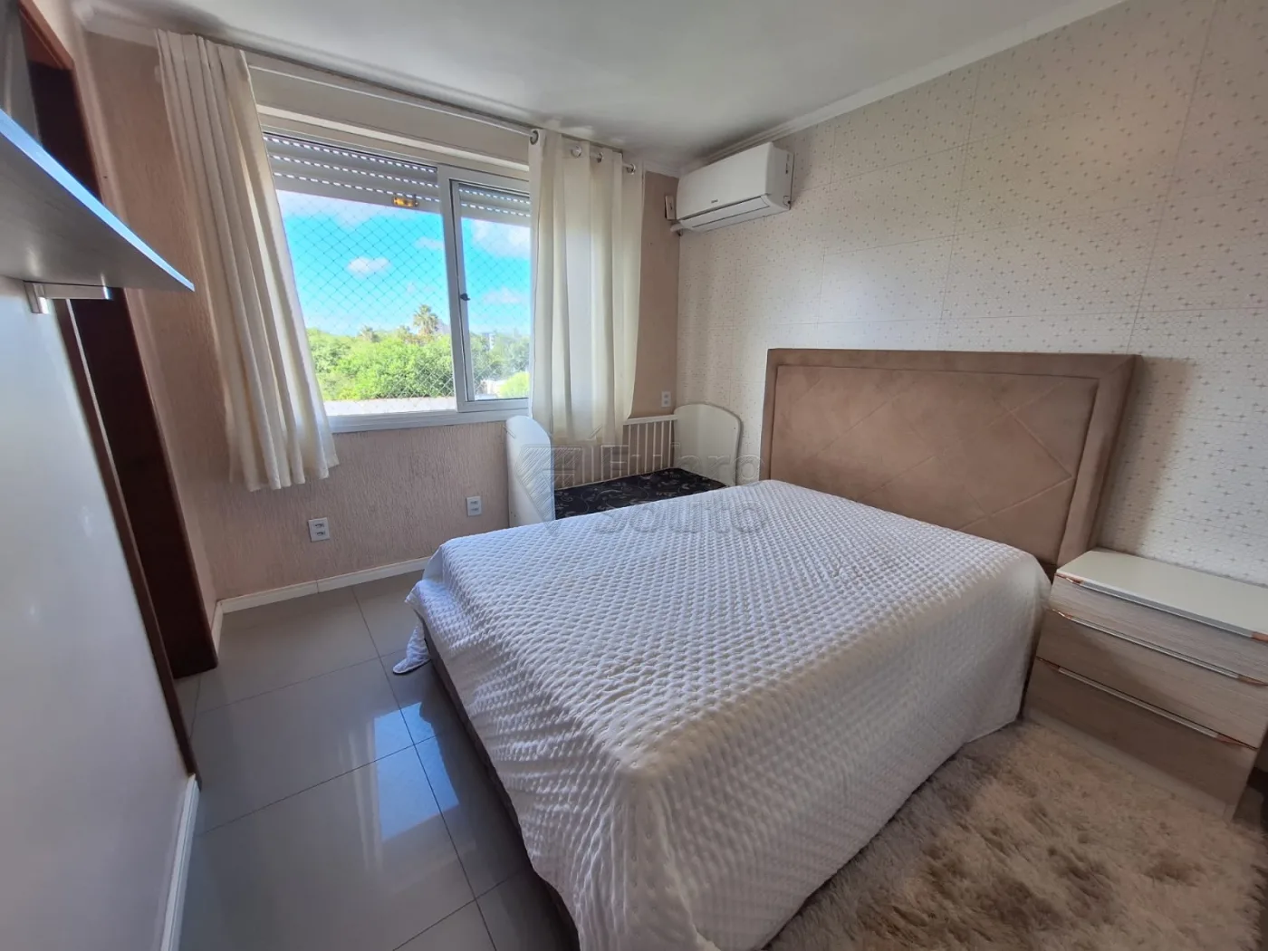 Comprar Apartamento / Padr&atilde;o em Pelotas R$ 450.000,00 - Foto 9