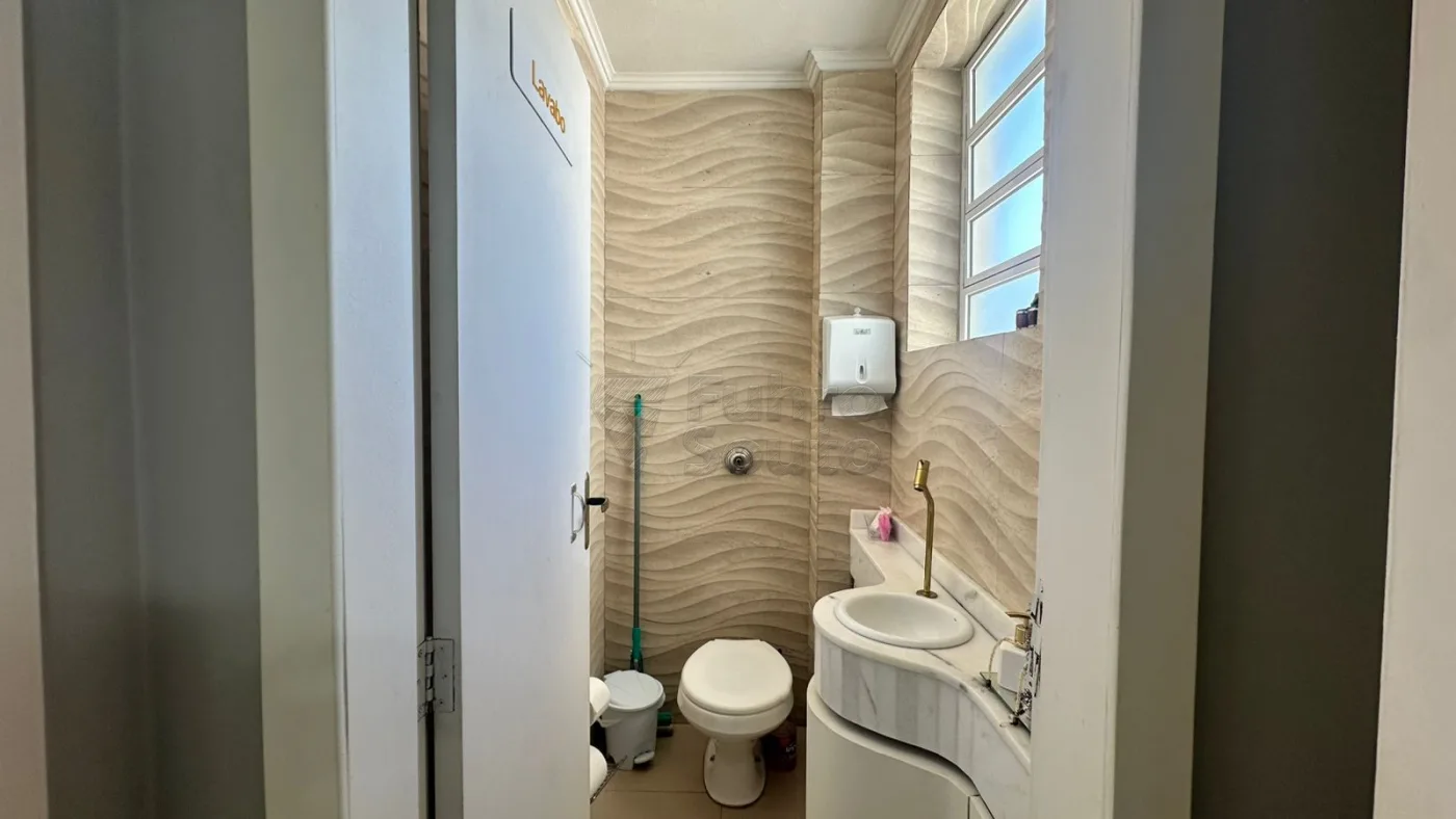 Comprar Comercial / Sala em Condom&iacute;nio em Pelotas R$ 220.000,00 - Foto 10