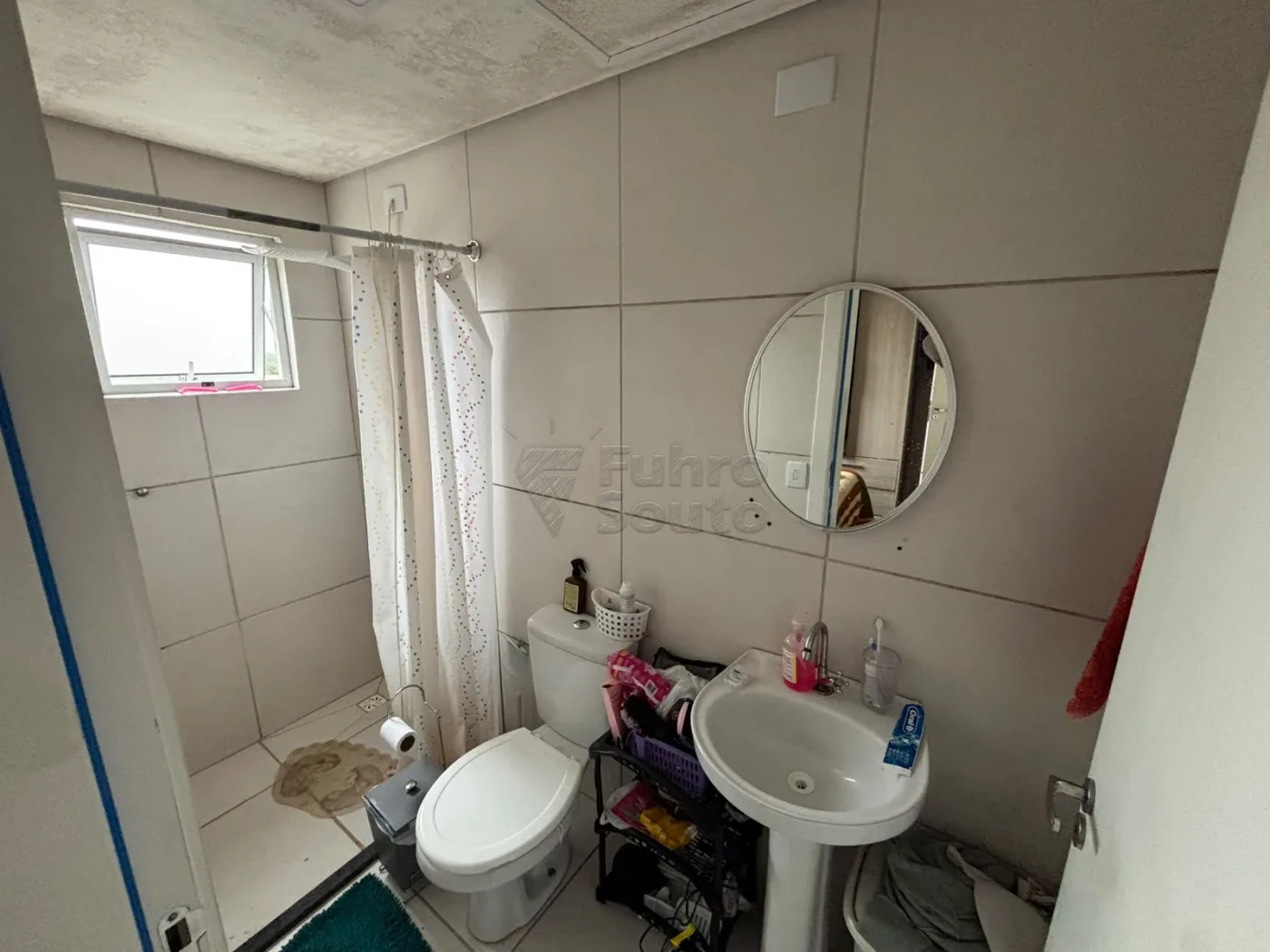 Alugar Apartamento / Padr&atilde;o em Pelotas R$ 1.400,00 - Foto 8