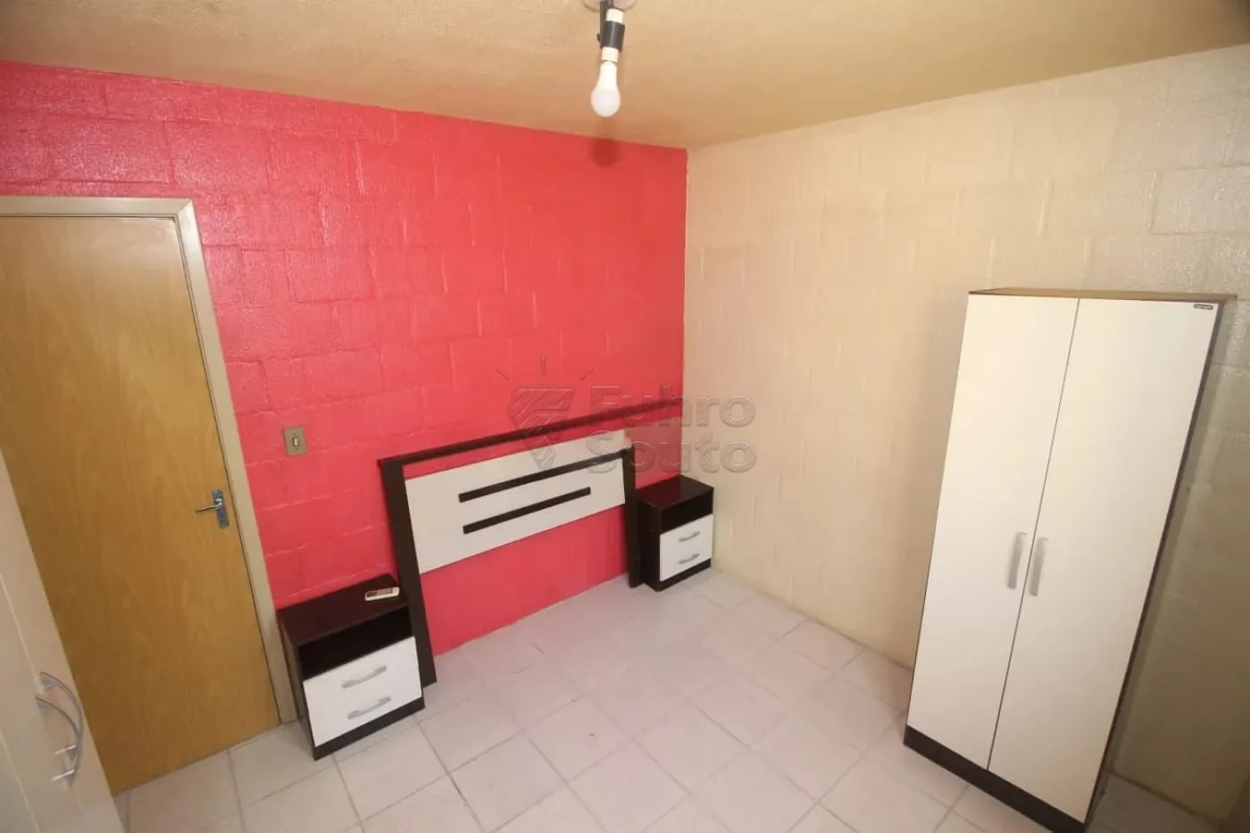 Alugar Apartamento / Padr&atilde;o em Pelotas R$ 850,00 - Foto 4