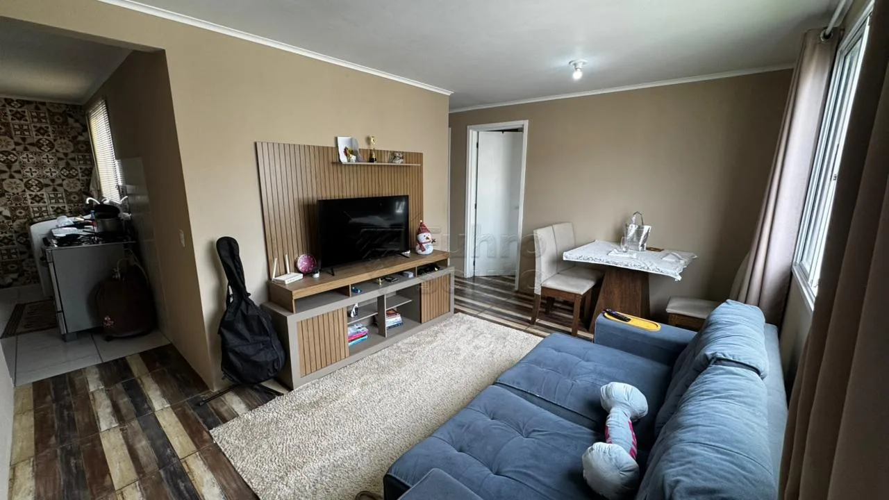 Alugar Apartamento / Padr&atilde;o em Pelotas R$ 1.200,00 - Foto 2