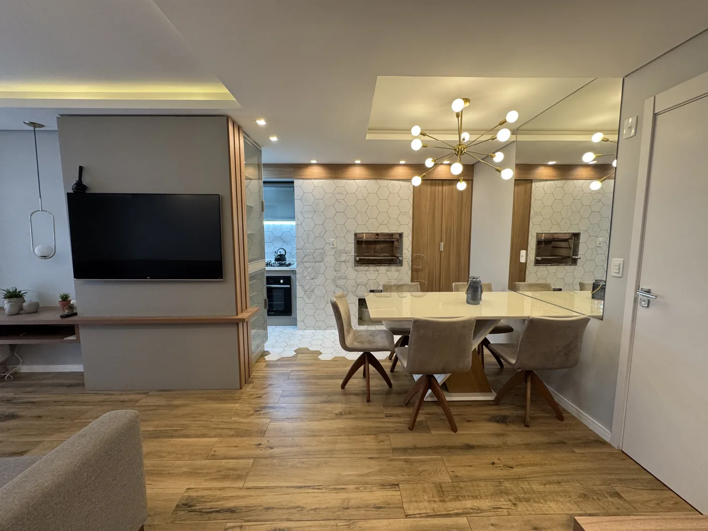 Comprar Apartamento / Padr&atilde;o em Pelotas R$ 450.000,00 - Foto 1