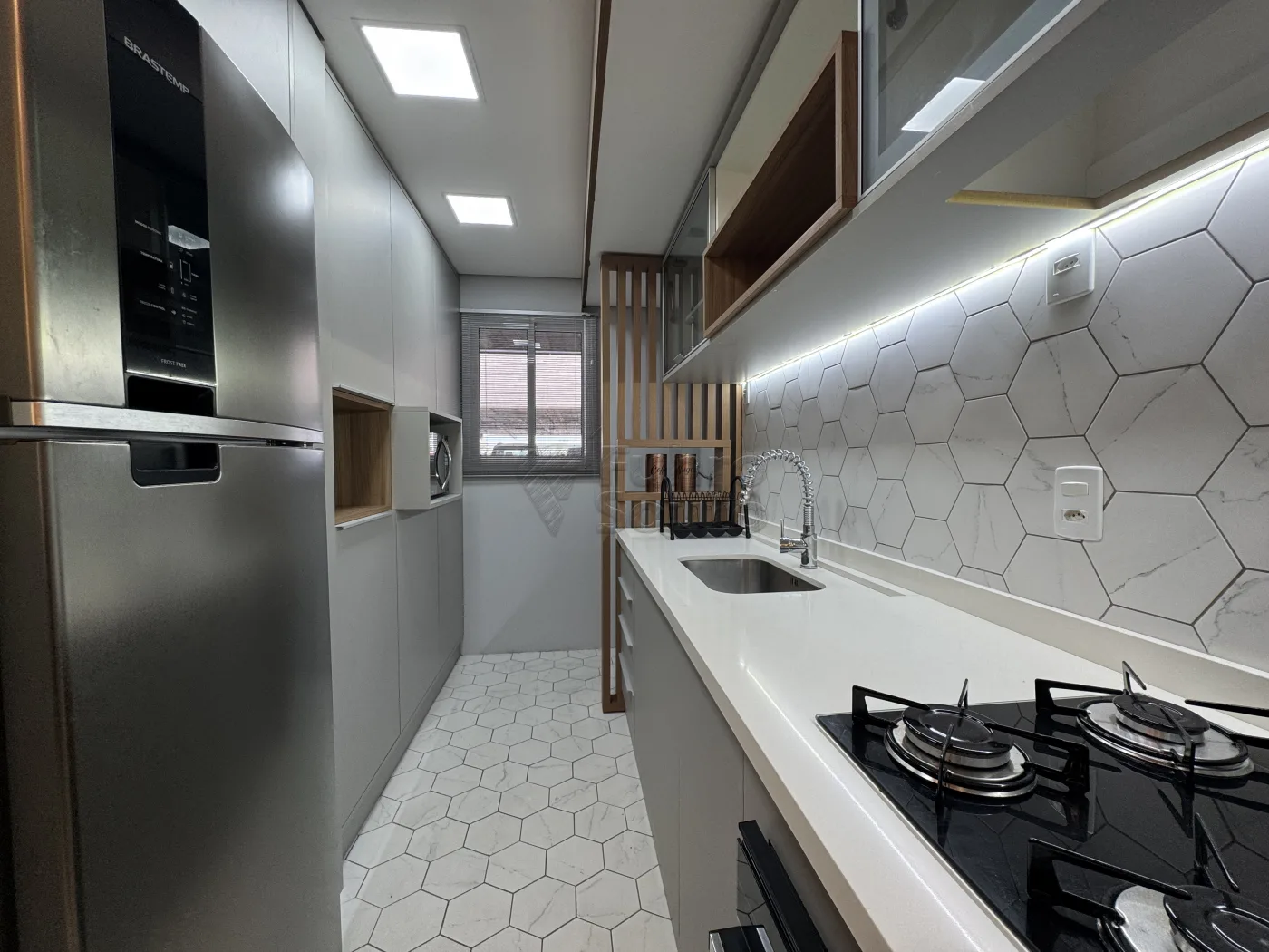 Comprar Apartamento / Padr&atilde;o em Pelotas R$ 450.000,00 - Foto 7