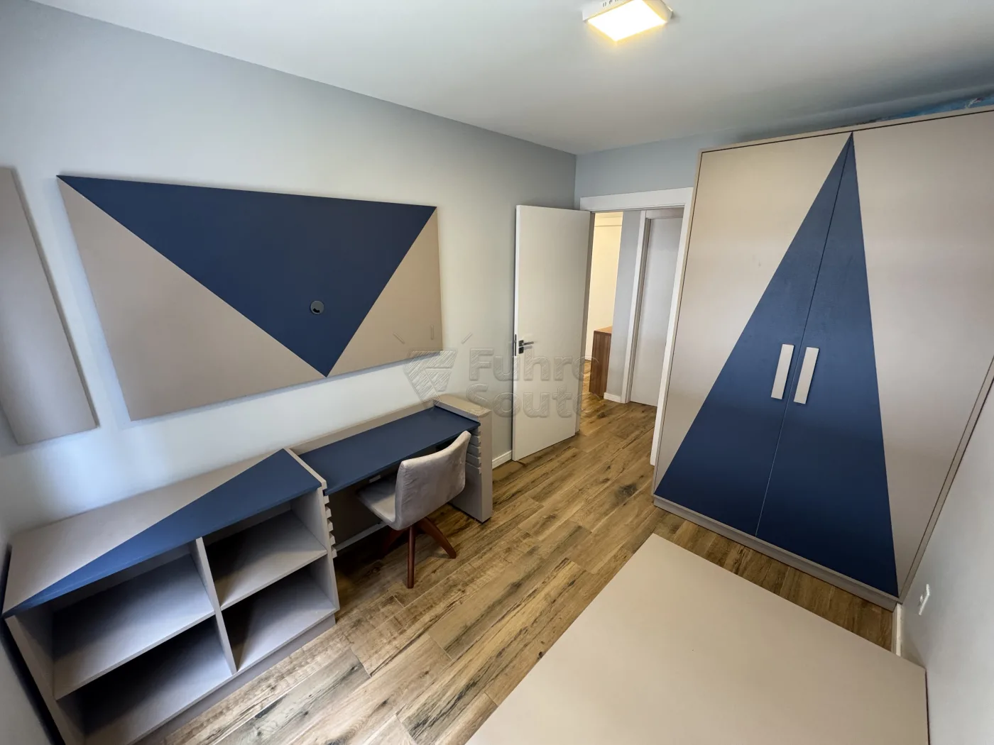 Comprar Apartamento / Padr&atilde;o em Pelotas R$ 450.000,00 - Foto 8