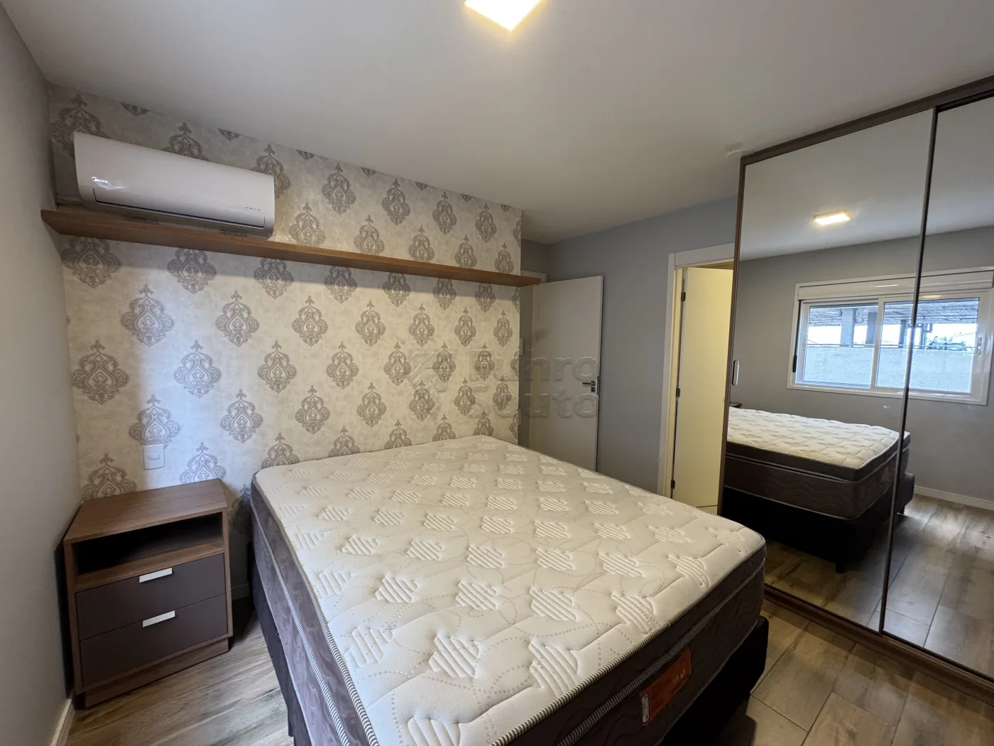 Comprar Apartamento / Padr&atilde;o em Pelotas R$ 450.000,00 - Foto 10