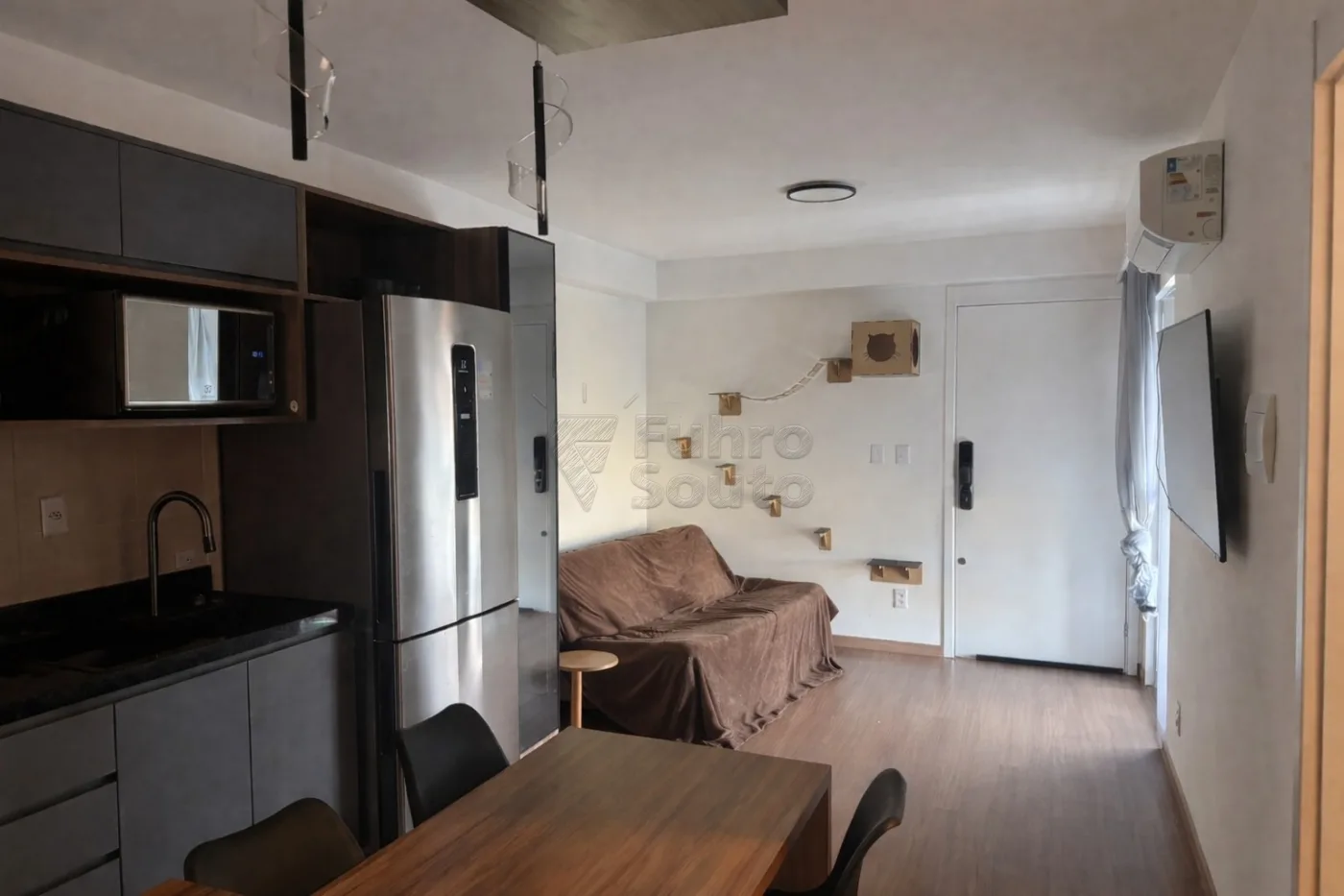 Comprar Apartamento / Padr&atilde;o em Pelotas R$ 175.000,00 - Foto 1