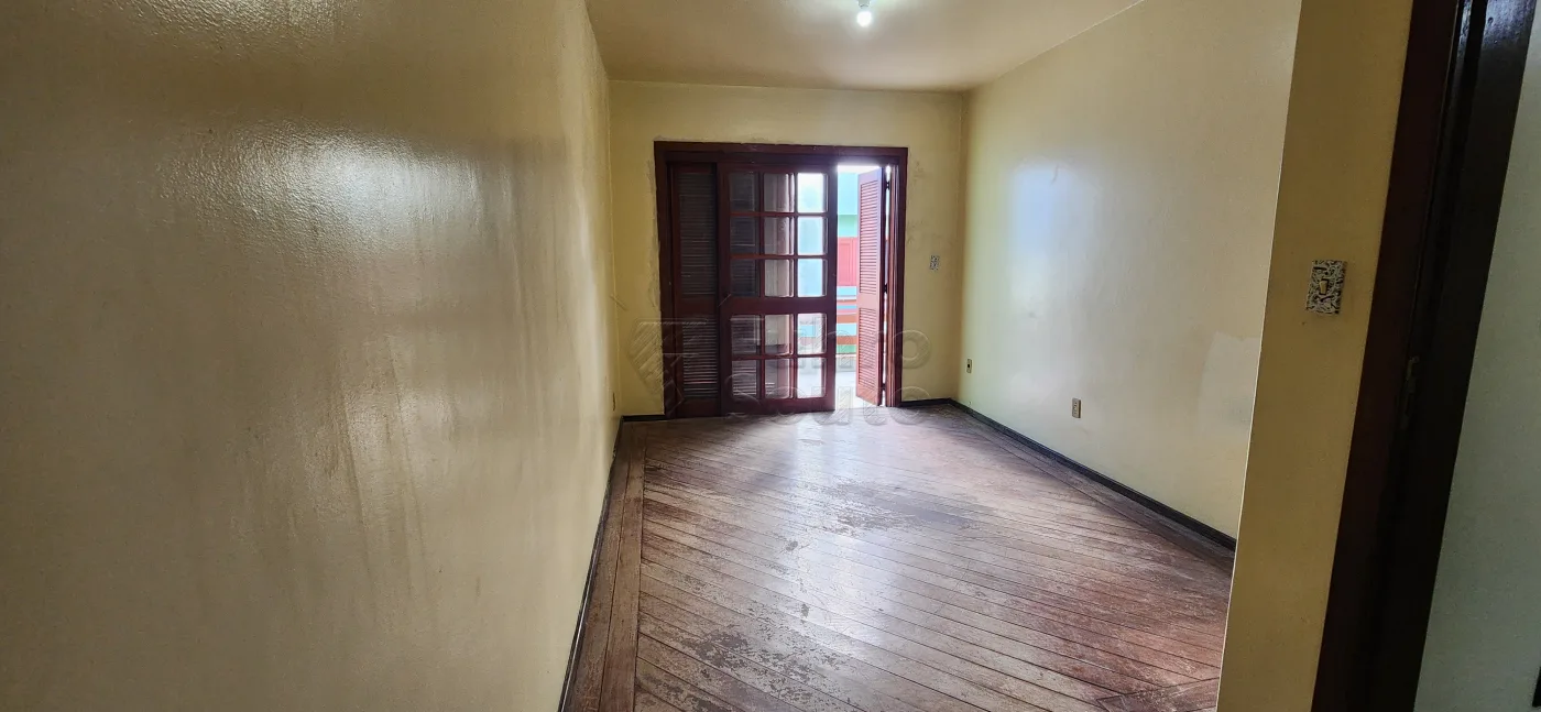 Comprar Casa / Padr&atilde;o em Pelotas R$ 650.000,00 - Foto 13