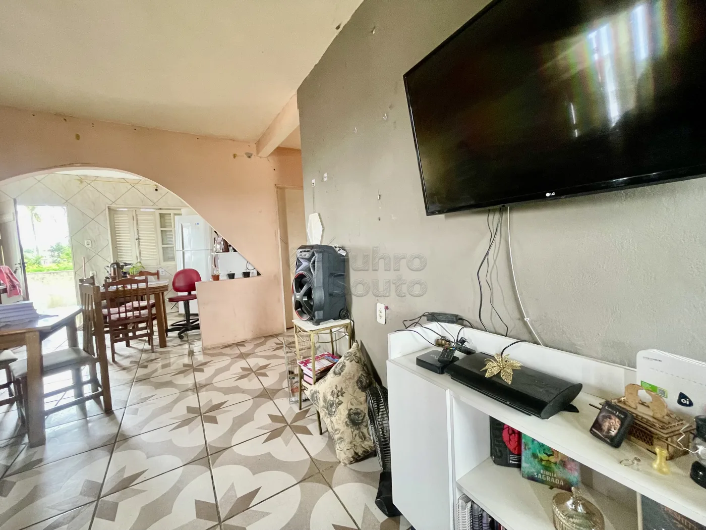 Comprar Casa / Padr&atilde;o em Pelotas R$ 390.000,00 - Foto 3