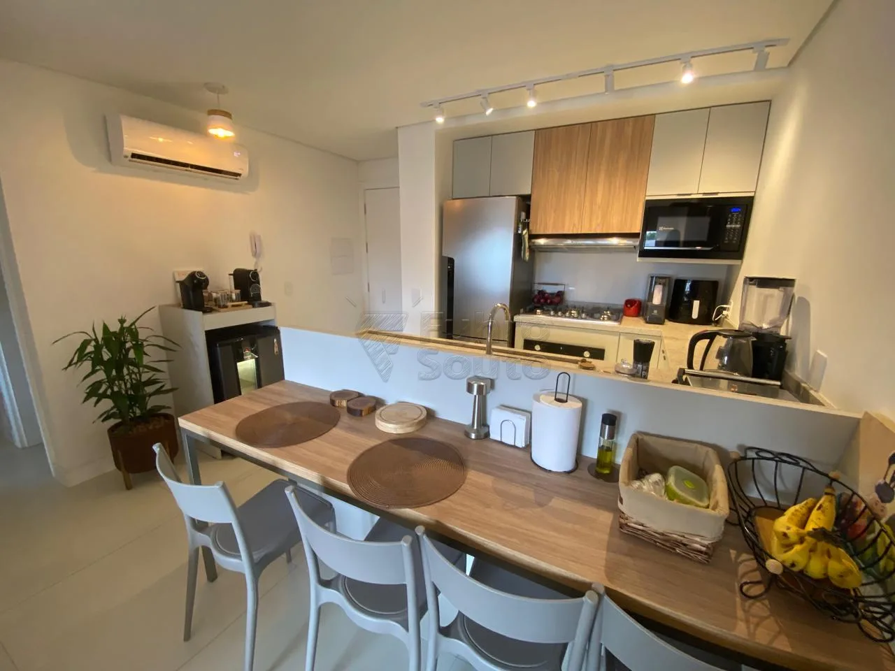 Comprar Apartamento / Padr&atilde;o em Pelotas R$ 890.000,00 - Foto 4