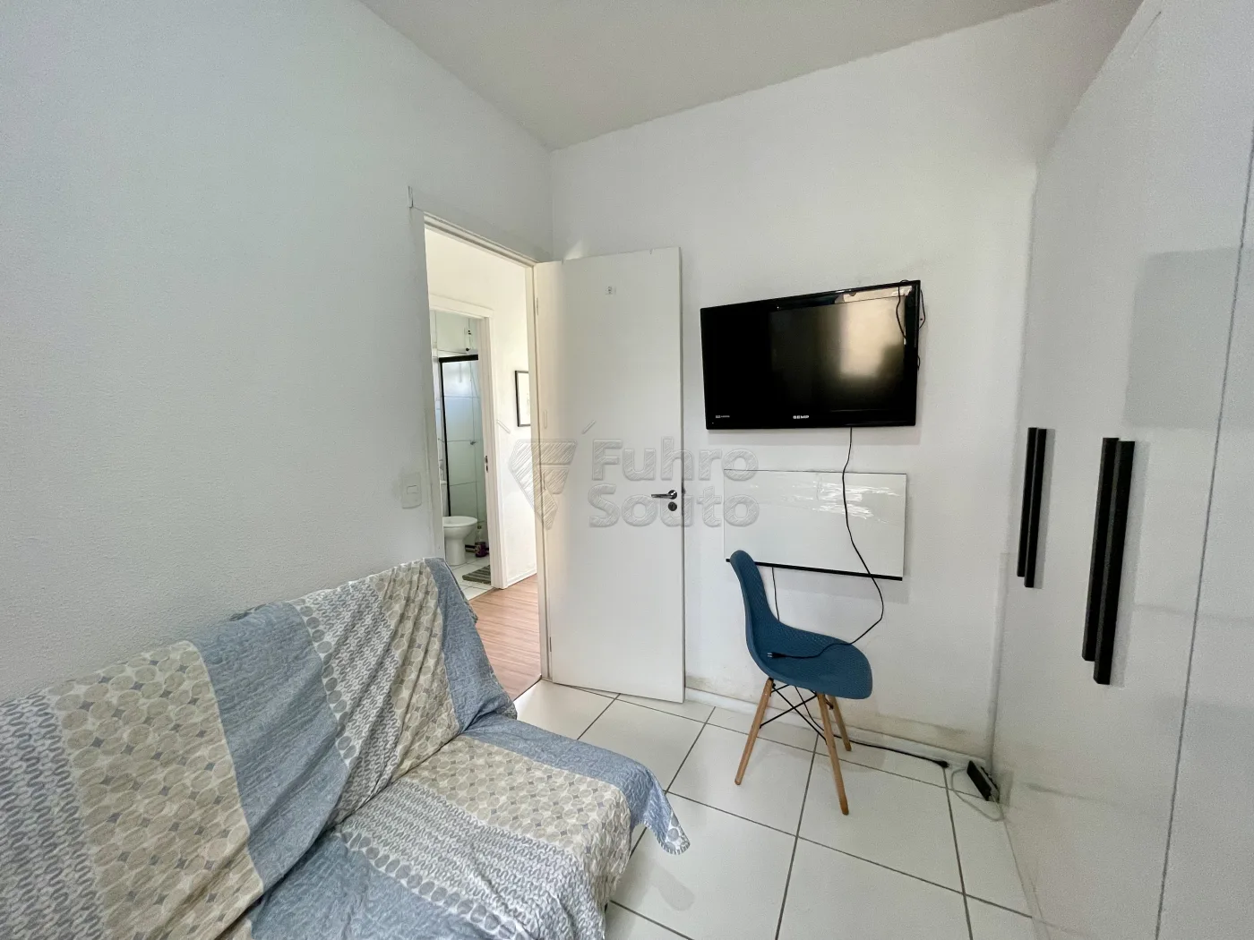 Comprar Casa / Condom&iacute;nio em Pelotas R$ 230.000,00 - Foto 6