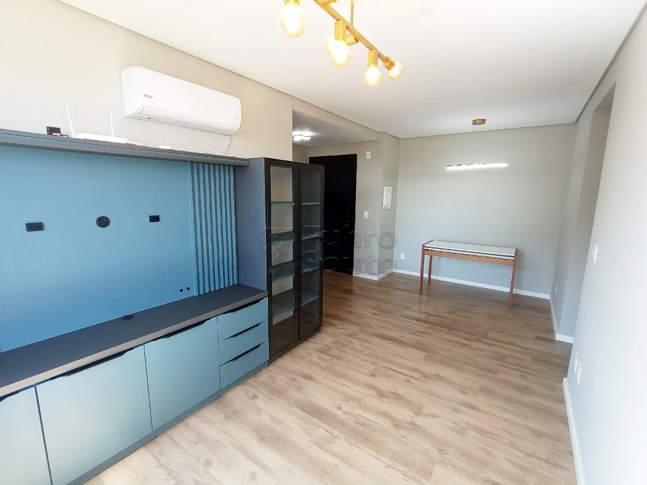 Comprar Apartamento / Padr&atilde;o em Pelotas R$ 675.000,00 - Foto 1