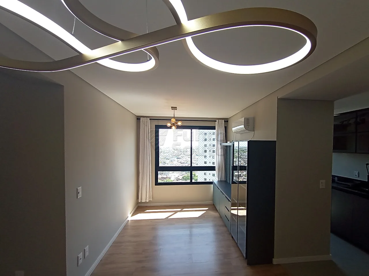 Comprar Apartamento / Padr&atilde;o em Pelotas R$ 675.000,00 - Foto 2