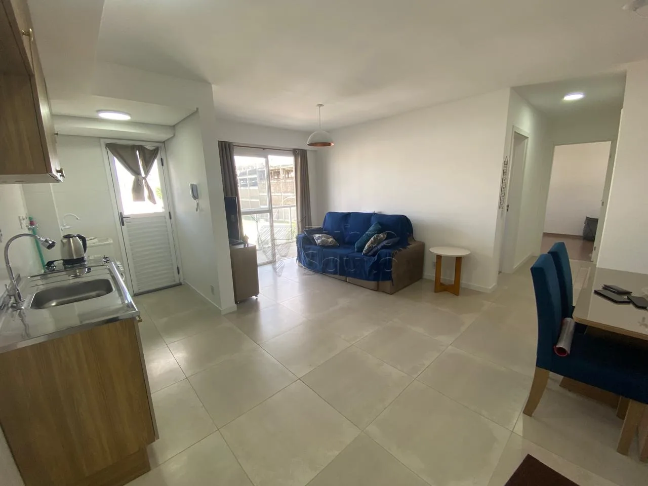 Comprar Apartamento / Padr&atilde;o em Pelotas R$ 380.000,00 - Foto 1