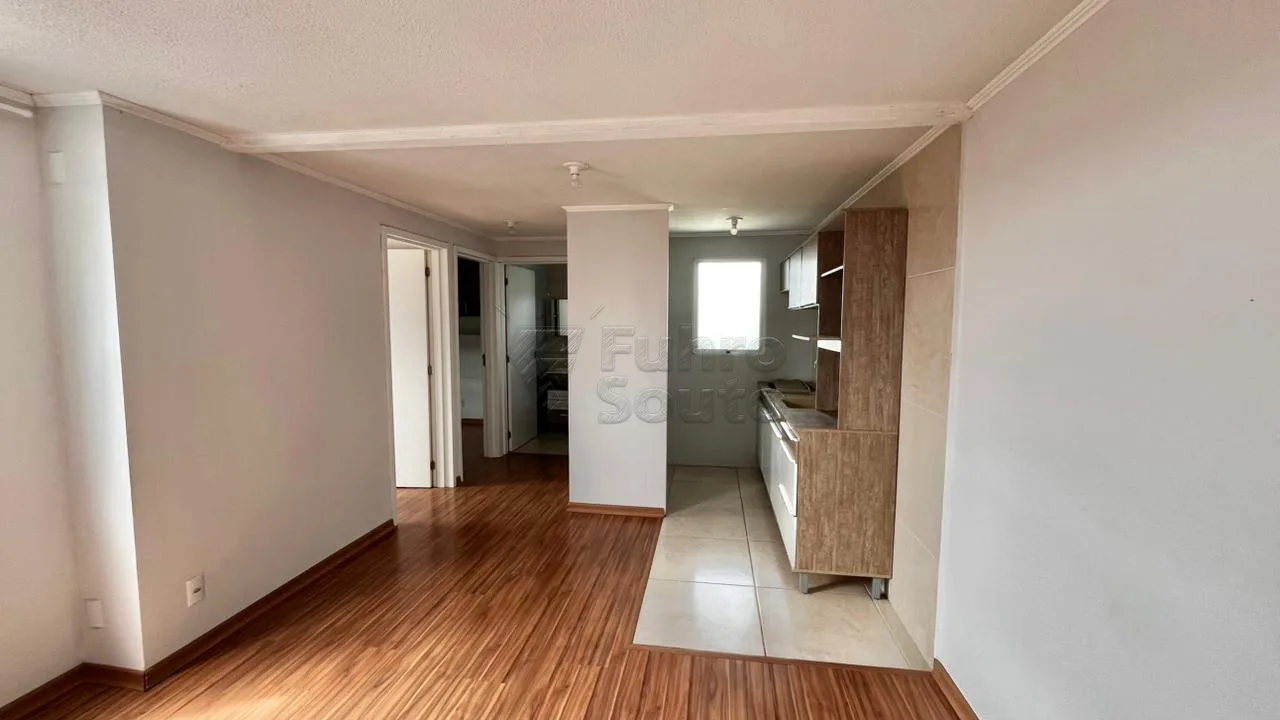 Comprar Apartamento / Padr&atilde;o em Pelotas R$ 155.000,00 - Foto 1