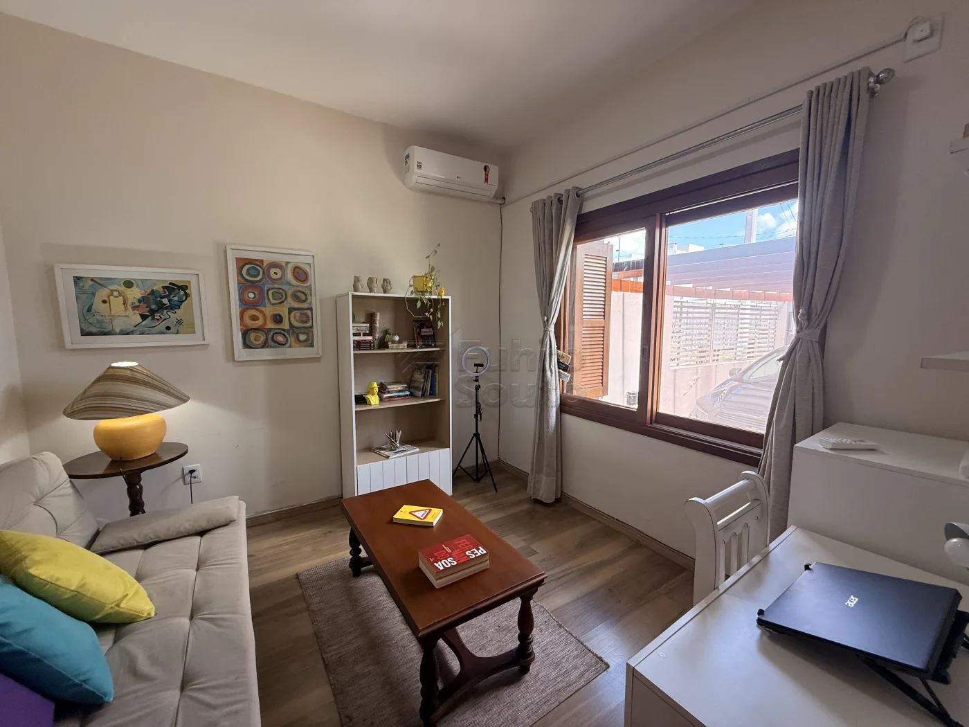 Comprar Casa / Padr&atilde;o em Pelotas R$ 480.000,00 - Foto 2