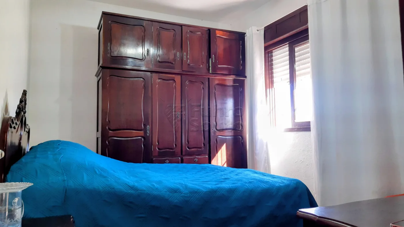 Comprar Casa / Padr&atilde;o em Pelotas R$ 650.000,00 - Foto 6