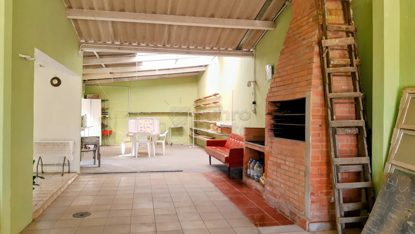 Comprar Casa / Padr&atilde;o em Pelotas R$ 650.000,00 - Foto 11