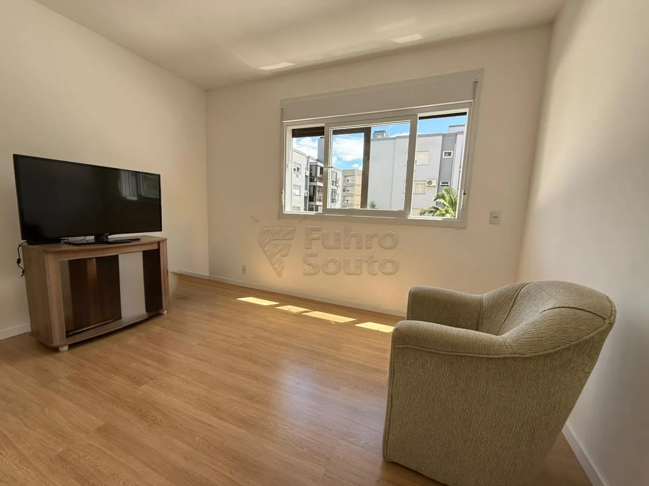 Comprar Apartamento / Padr&atilde;o em Pelotas R$ 485.000,00 - Foto 7