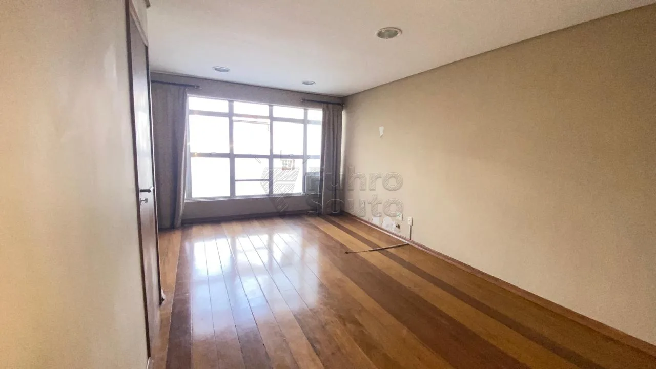 Comprar Comercial / Sala em Condom&iacute;nio em Pelotas R$ 250.000,00 - Foto 1