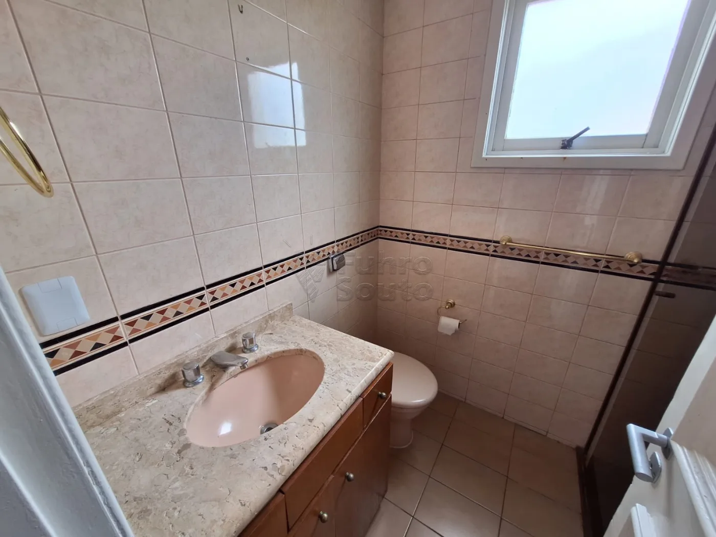 Comprar Apartamento / Cobertura em Pelotas R$ 950.000,00 - Foto 8