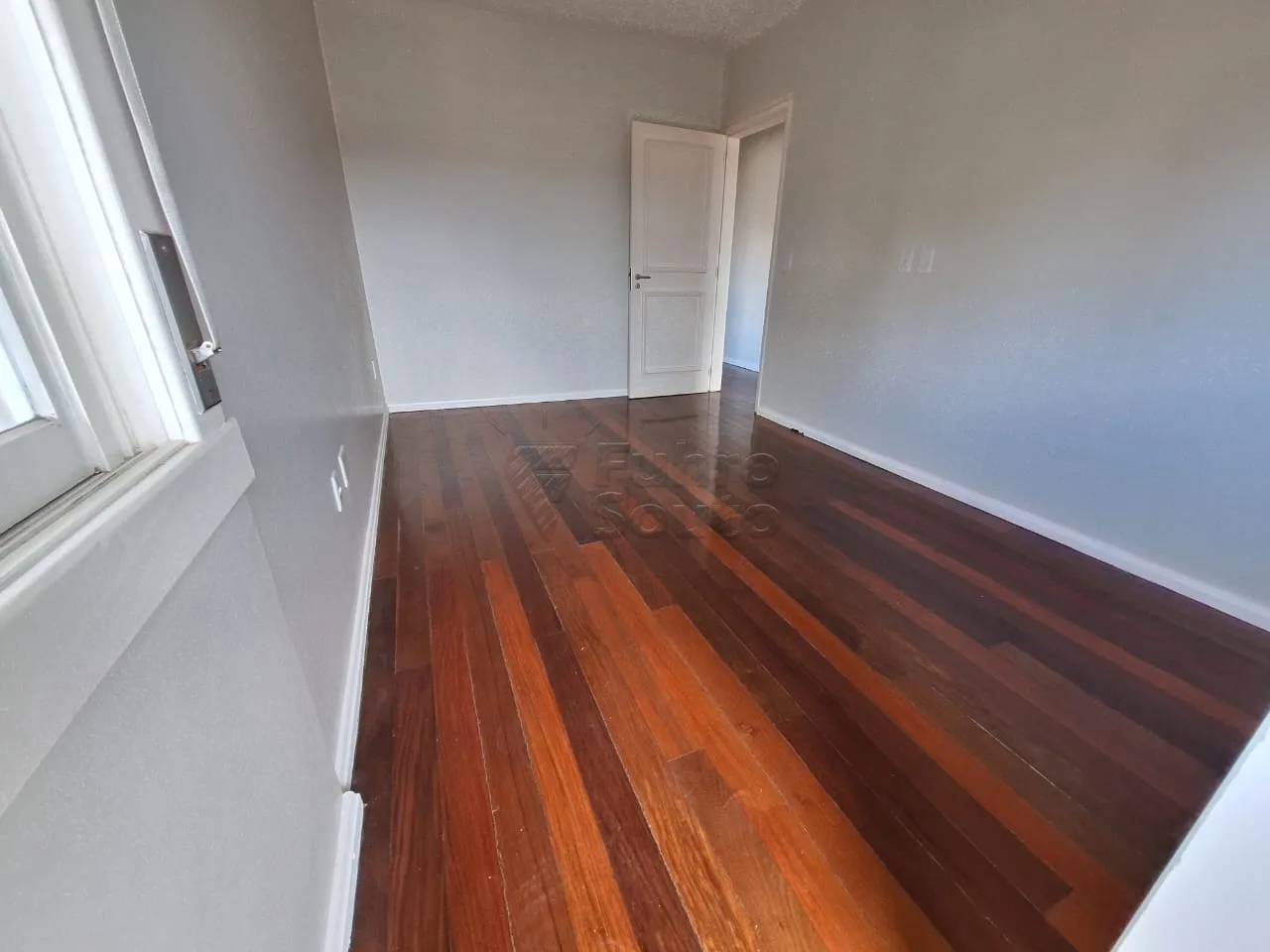 Comprar Apartamento / Cobertura em Pelotas R$ 950.000,00 - Foto 5