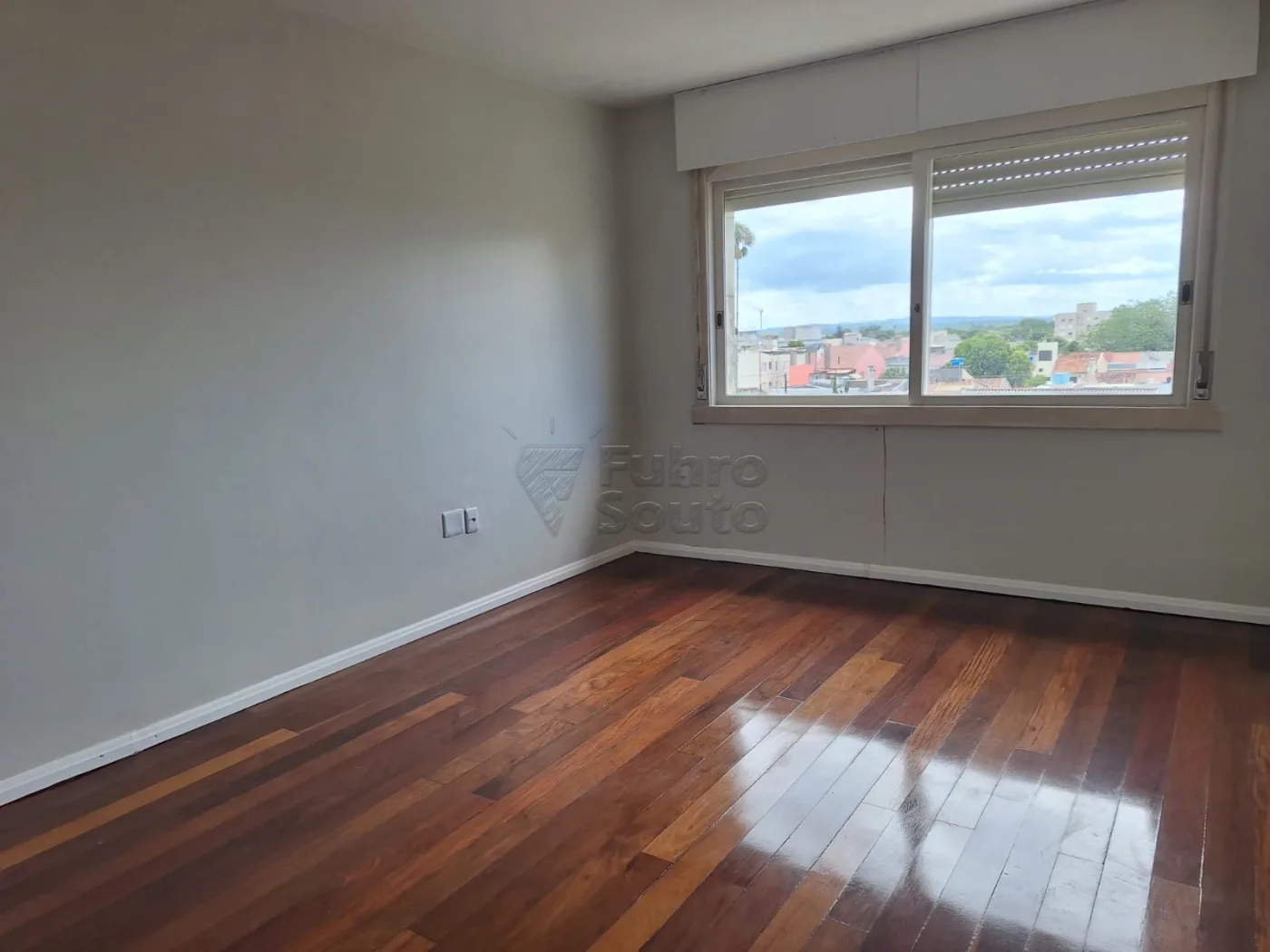 Comprar Apartamento / Cobertura em Pelotas R$ 950.000,00 - Foto 7