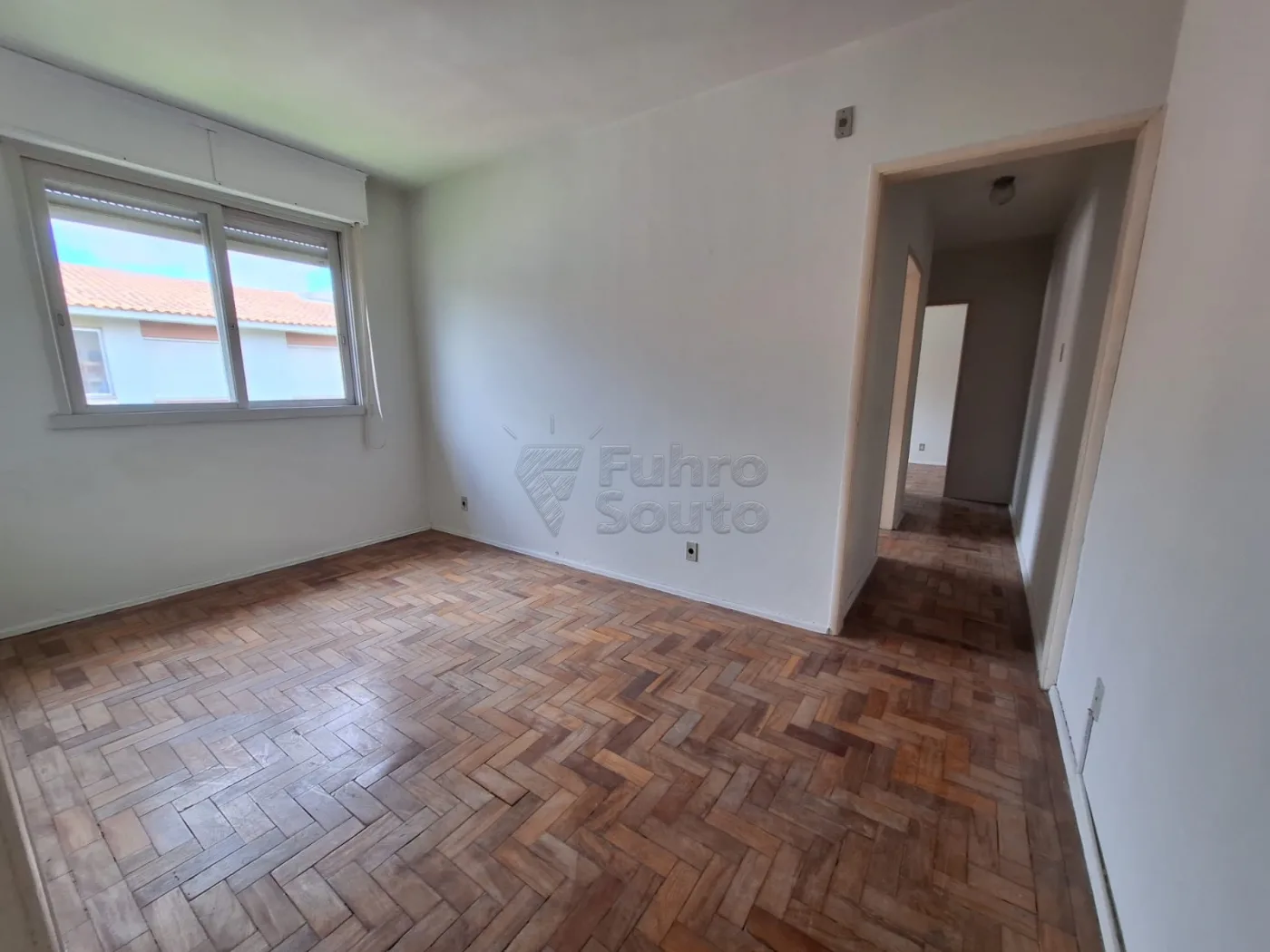 Comprar Apartamento / Padr&atilde;o em Pelotas R$ 170.000,00 - Foto 3