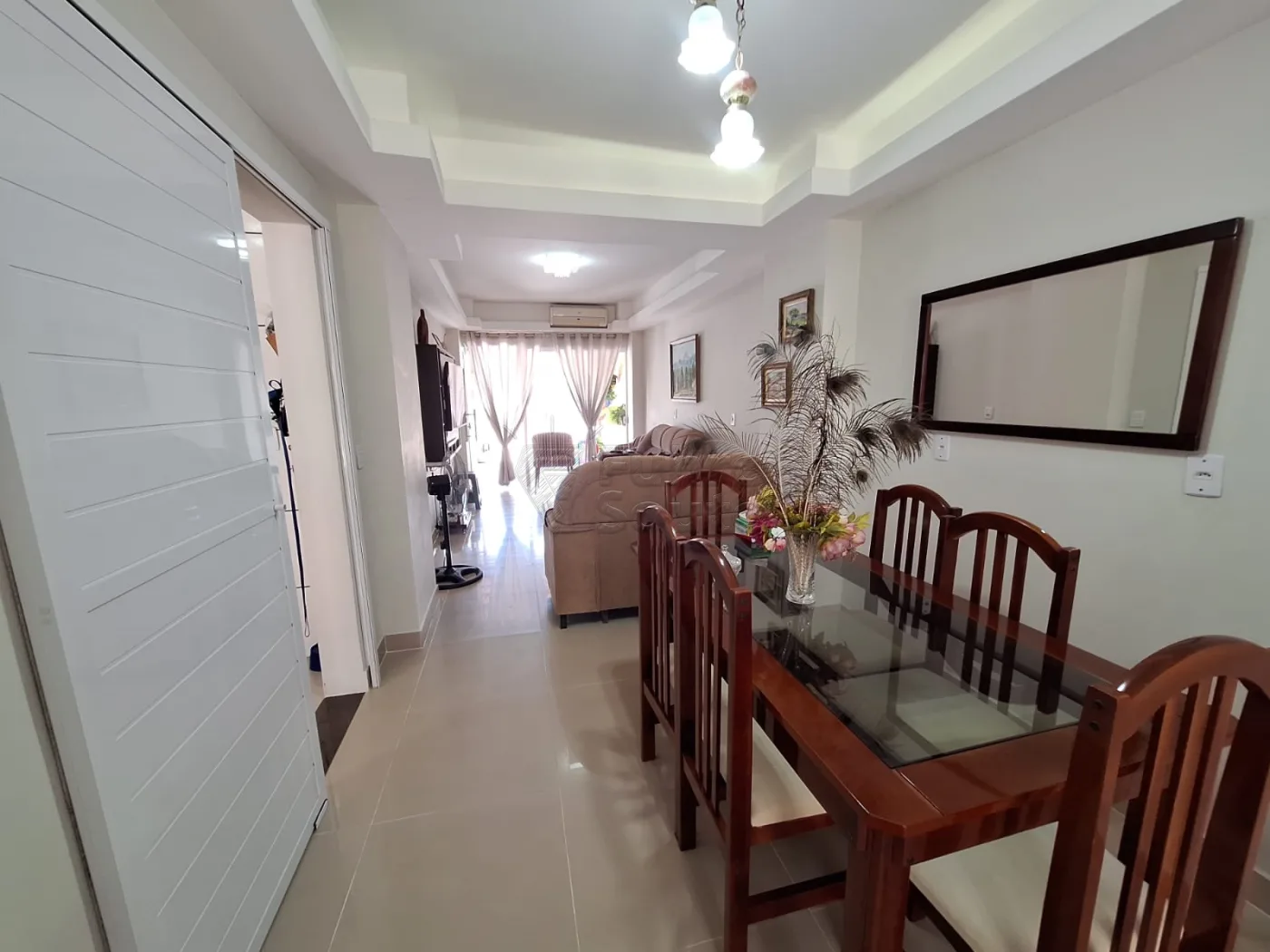 Comprar Casa / Padr&atilde;o em Pelotas R$ 540.000,00 - Foto 4