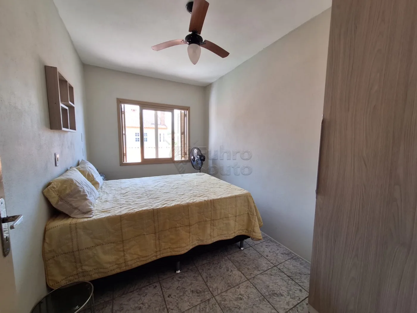 Comprar Casa / Padr&atilde;o em Pelotas R$ 540.000,00 - Foto 10