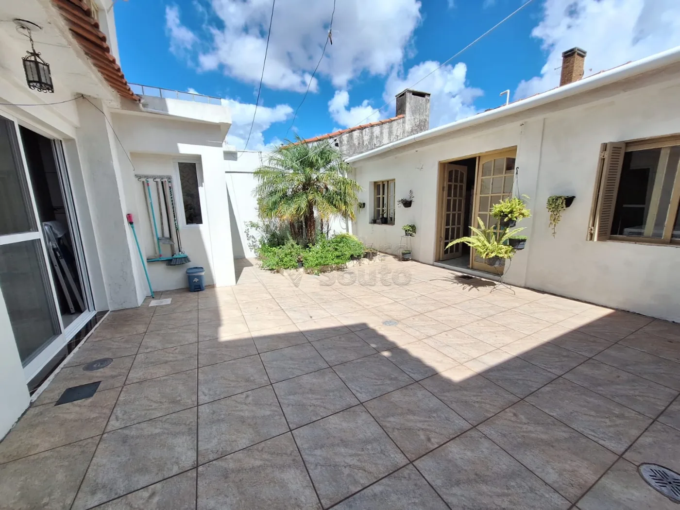 Comprar Casa / Padr&atilde;o em Pelotas R$ 540.000,00 - Foto 18