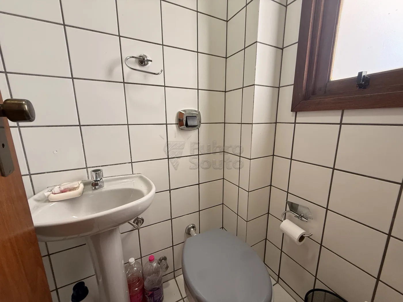 Comprar Apartamento / Padr&atilde;o em Pelotas R$ 850.000,00 - Foto 15